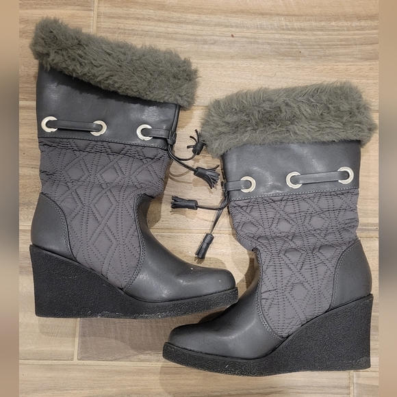Gray wedge snow boot - Picture 1 of 1